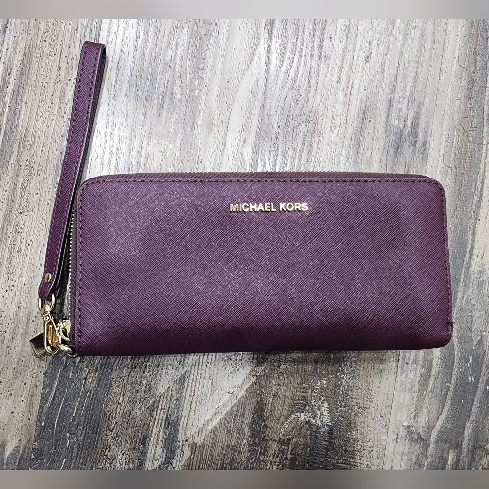 Michael Kors wallet